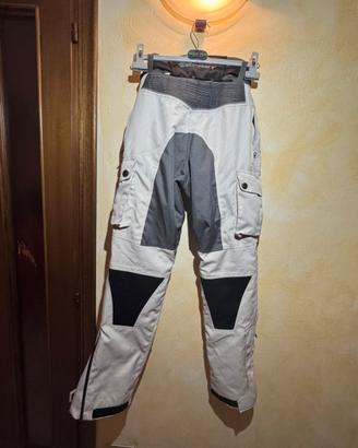 ABBIGLIAMENTO MOTO