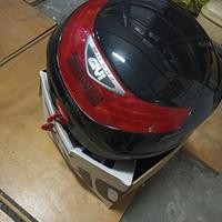 Bauletto Givi e 4 frecce led Lightec
