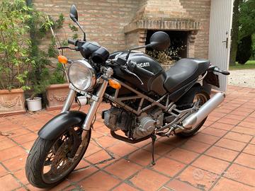 Ducati Monster nera