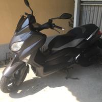 Yamaha Xmax sport