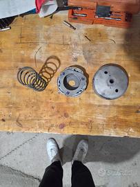 FRIZIONE CAMPANA E MOLLA SH125 ORINALE E NUOVO