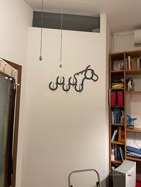 Appendiabiti con ferri di cavallo