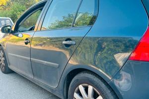 Volkswagen golf serie 5 comfortline bluemotion