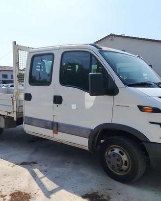 IVECO DAILY 35C 12 2.8 DOPPIA CABINA