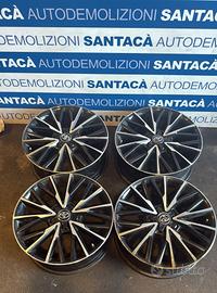 4 cerchi in lega Toyota CHR anno 2017 5 fori 104x1