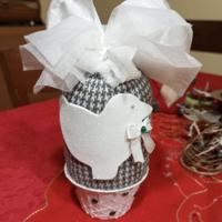 Uovo di pasqua decorativo