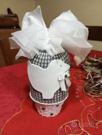 Uovo di pasqua decorativo