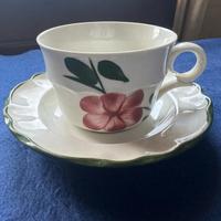 Tazze da the con piattino + 2 tazze grandi