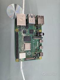 Rasberry pi 4B 2Gb rotto come si vede in foto