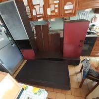 Salotto:parete attrezz.+4 mensole+tavolino(tot€ 80