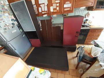 Salotto:parete attrezz.+4 mensole+tavolino(tot€ 80