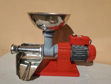 SPREMIPOMODORO ELETTRICO OMAZ 3 INOX  € 150,00
