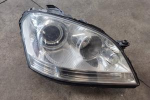 Proiettore destro MERCEDES-BENZ ML del 2009