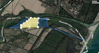 Bagnato dal fiume cavone e 800 m dal mare