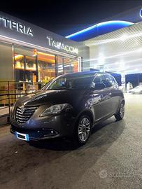Lancia Y motore nuovo