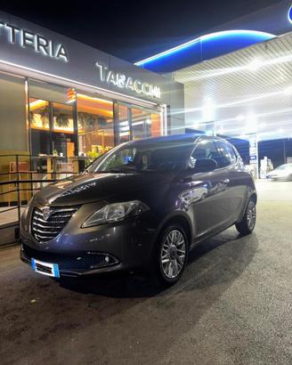 Lancia Y motore nuovo