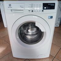 lavatrice electrolux  9 kg 1200 giri inverter