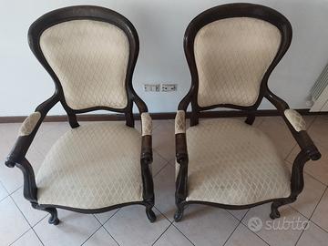 coppia di sedie classiche