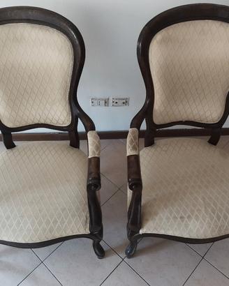 coppia di sedie classiche