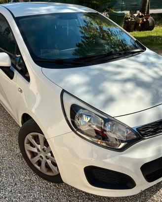 Kia Rio 1200 benzina 102.000km