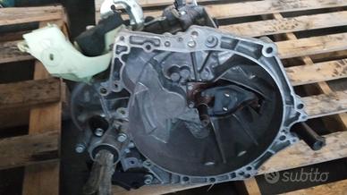 CAMBIO PEUGEOT 207 1,6 HDI CODICE 20DP73 ANNO 2009