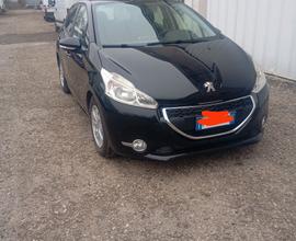 Peugeot 208 - 2015