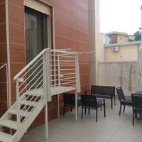 Indipendente arredato+terrazzo+garage+cantina