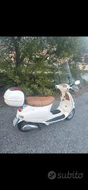 Vespa Piaggio ET4  150