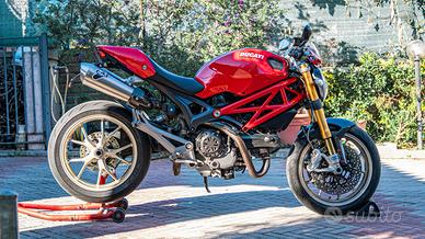 Ducati Monster 1100s ABS