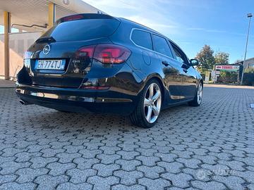 Opel Astra 2011 Cdi 2.0 SPORT