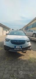 Opel crossland incidentata