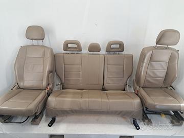 Tappezzeria Jeep compass 2.2 diesel del 2013