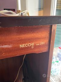 Macchina da cucine necchi