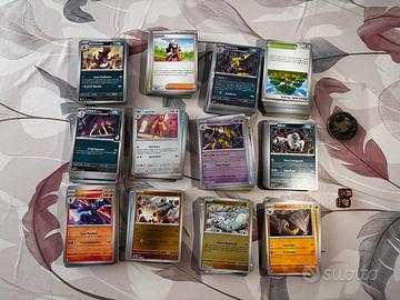 Lotto 40 carte pokemon