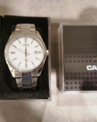 Orologio Casio pari al nuovo