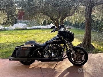 Harley-davidson FLHX Street Glide
