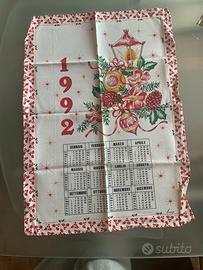 Strofinaccio da cucina (calendario 1992)