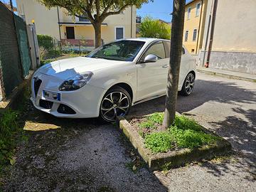 Alfa Romeo Giulietta 2000 cc - 170 cv