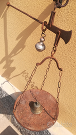 Antica piccola bilancia da fruttivendolo