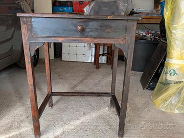 tavolinetto in legno