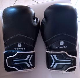 Guantoni BOXE  marca DOMYOS FIGHTING SPORTS 8oz