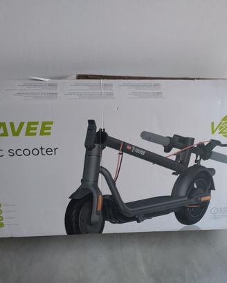 monopattino elettrico Navee25ipro 