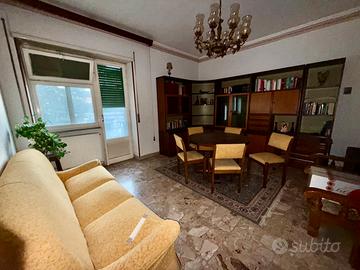 Arredamento Vintage completo anni ‘50-‘80.