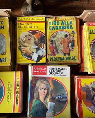 LOTTO 160 LIBRI GIALLI ANNI 40-50-60-70