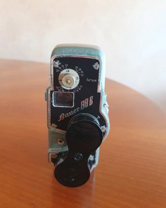 Cinepresa analogica vintage 8mm Bauer 88 B Anni 50