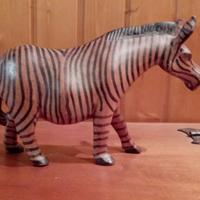 Scultura africana di zebra