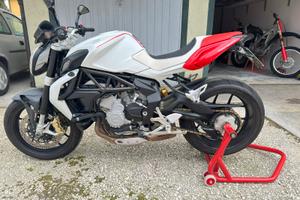 Mv agusta brutale 800