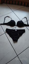 intimo Lovable con strass
