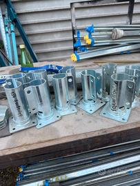 Supporti zincati per pali portapali e collari