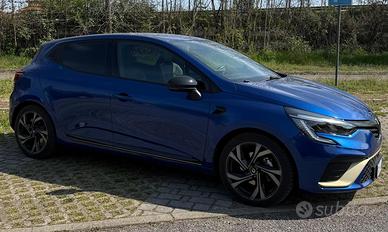 Renault Clio engeenered e-Tech full hybrid 145cv
